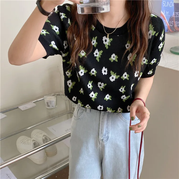 Verão novo estilo coreano solta o pescoço de flores de manga curta de malha T-shirt das mulheres Imagem 4