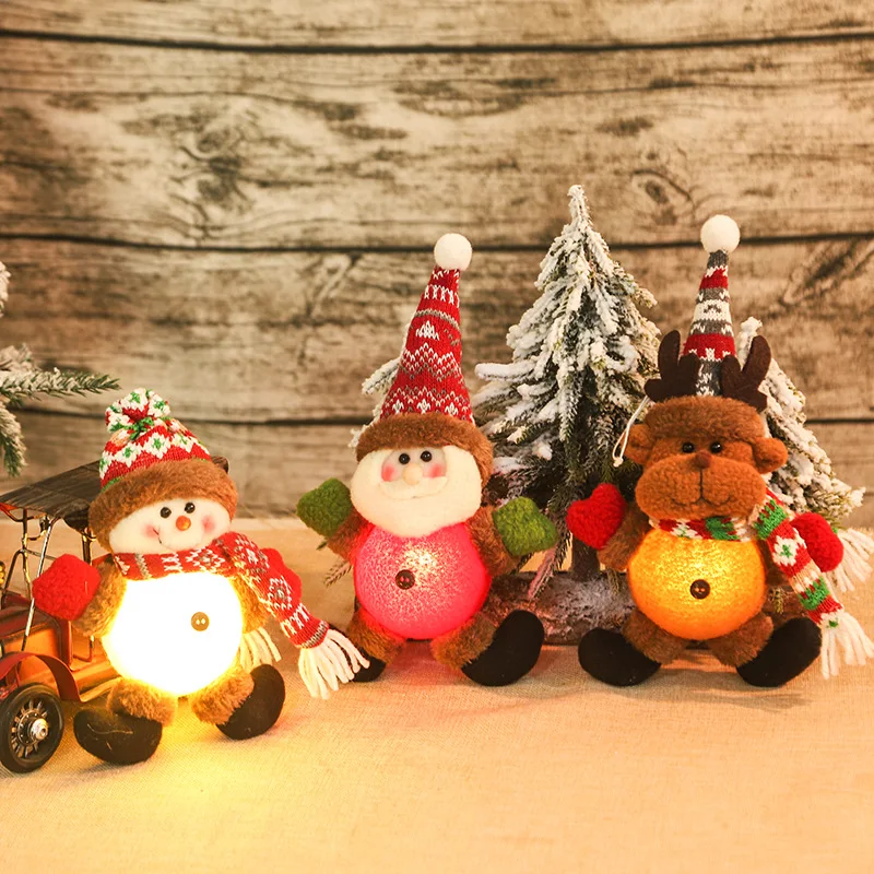 1pcs de Natal dos desenhos animados Bonitos Luminosa Papai Noel Boneco de neve Elk Suspensão Boneca Pingente Boneca Decorações Imagem 1