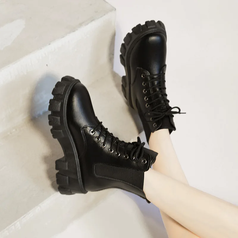 Pop Black Combate Plataforma Ankle Boots Para As Mulheres Laço Fivela De Cinta Mulher Engrossar Botas De Inverno Botas De Motociclista Botas De LadyNice Imagem 2