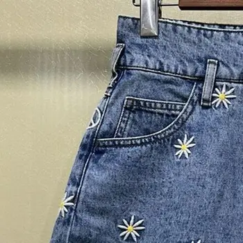 Mulheres Bordado Floral Shorts Jeans 2022 novo Zíper Todos-jogo de moda de calças de Brim de Senhoras
