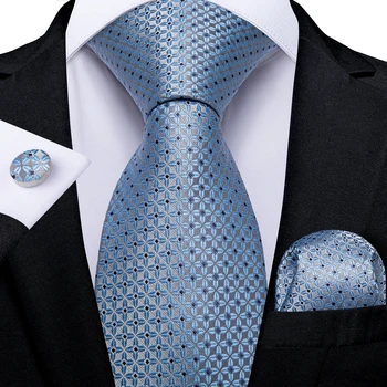 A moda Xadrez em Azul claro Ponto de Laço de Pescoço Conjunto de 8cm Designer Gravata de Seda Com Laço de Plástico Fivela de Acessórios do Casamento de Presente Para Homens 2