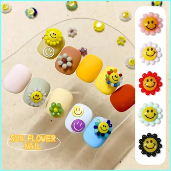 10pieces da arte do prego colorido girassol sorriso padrão na unha 11x11mmDIY decoração da arte do prego accessorie ferramenta atacado 1